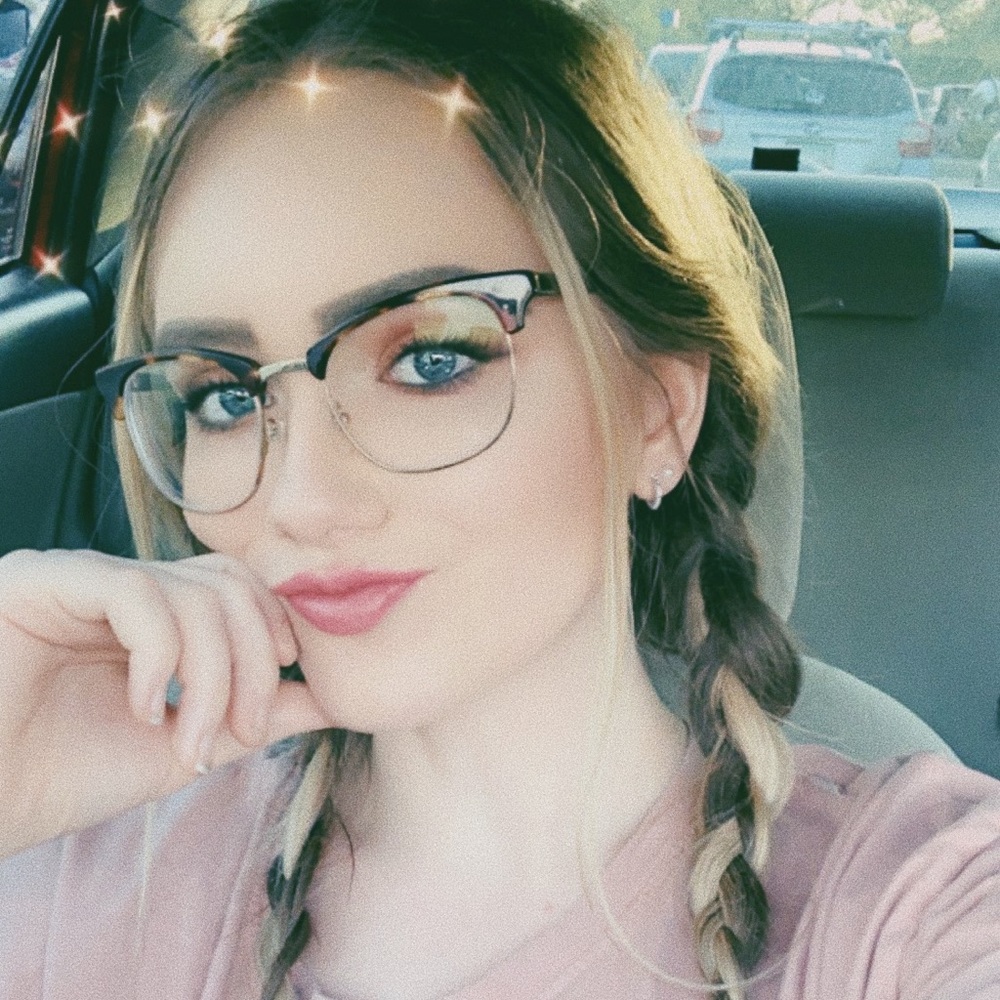 Meet your Posher, Celeste